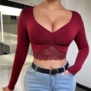 SHEIN SXY Solid Plunging Neck Contrast Hem Lace Crop Top